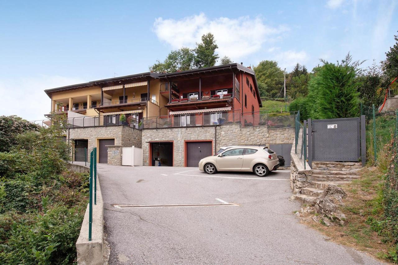 Ferienwohnung Casa Asso Exterior foto